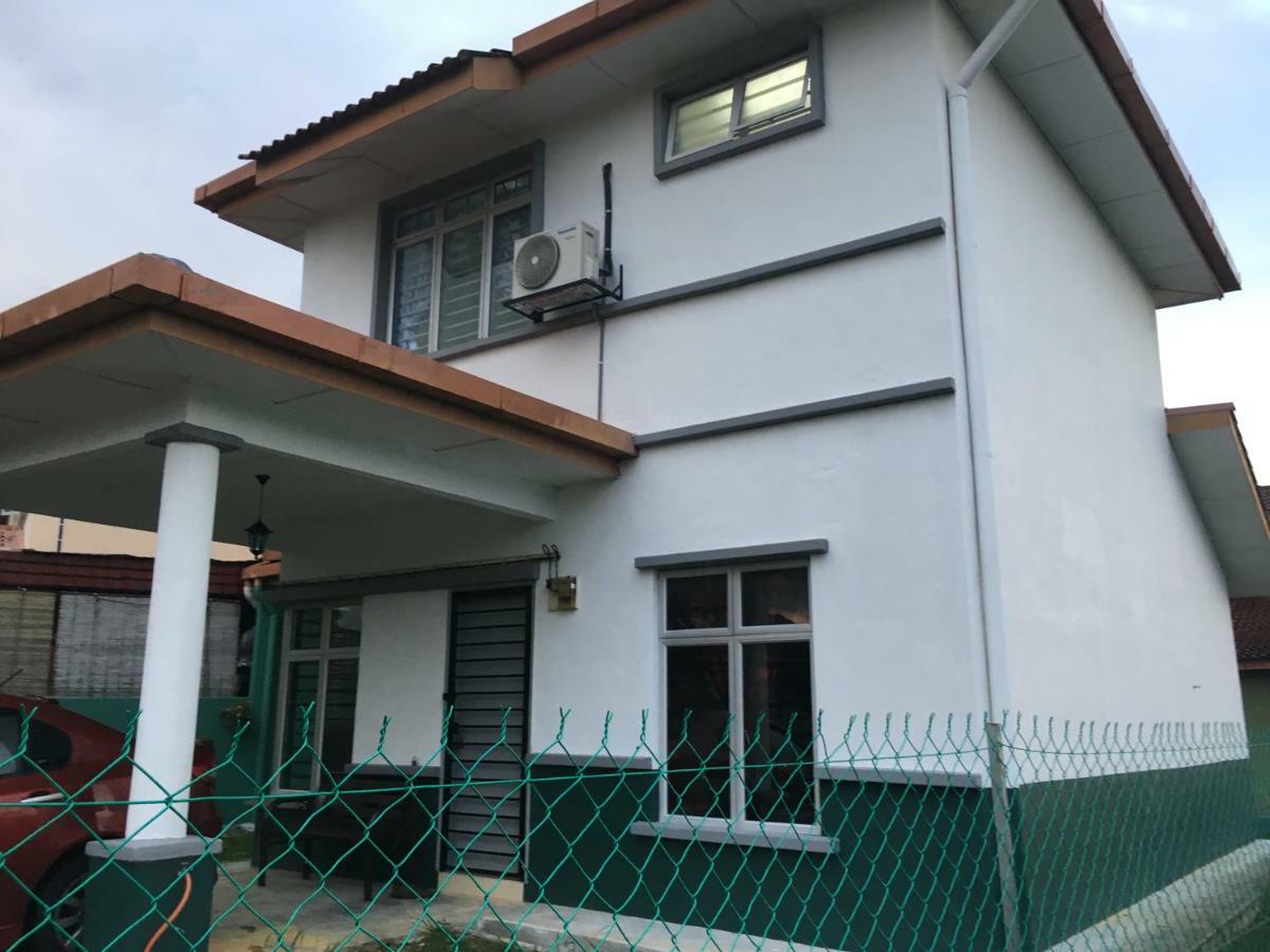 Permata Impian Villa Банги Екстериор снимка